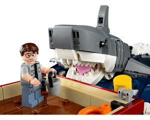 LEGO LEGO Ideas &#40;CUUSOO&#41; 21350 - Jaws - Authentic LEGO Set Image 5