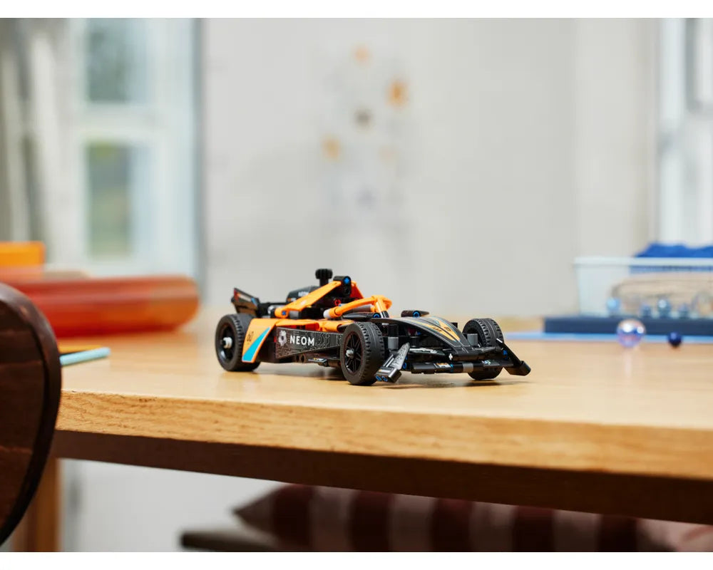 =LEGO Technic 42169 - NEOM McLaren Formula E Team - Authentic LEGO Set Image 3