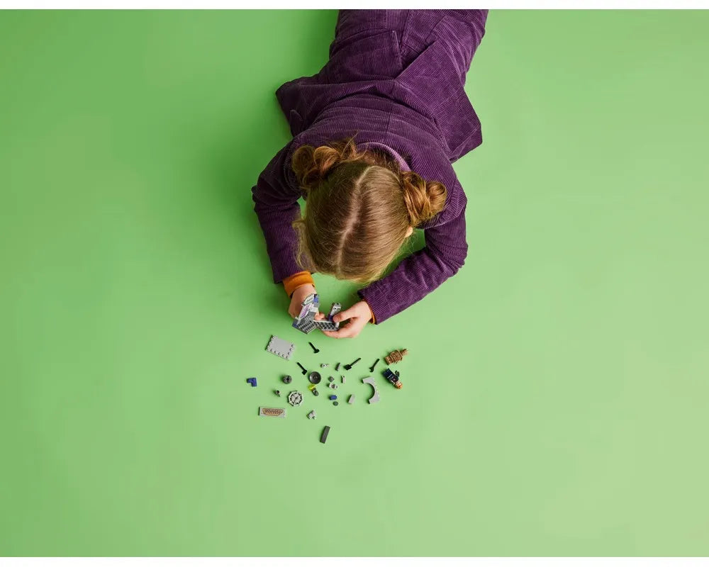 =LEGO Super Heroes 76253 - Guardians of the Galaxy Headquarters - Authentic LEGO Set Image 3