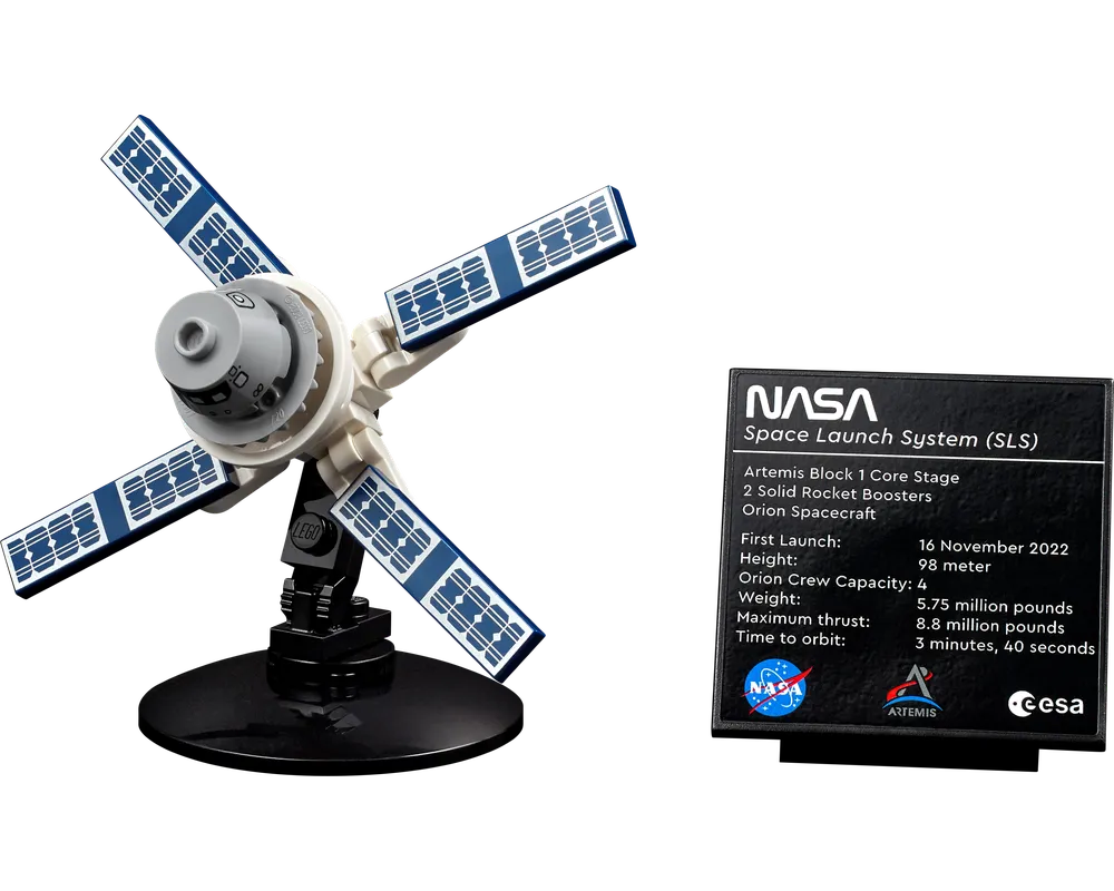LEGO Creator 10341 - NASA Artemis Space Launch System - Authentic LEGO Set Image 6