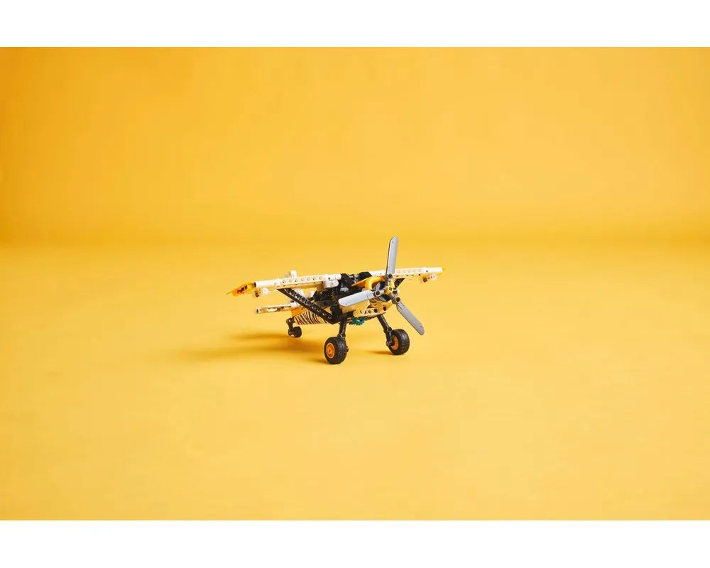 LEGO Technic 42198 - Bush Plane - Authentic LEGO Set Image 9