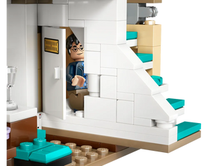 LEGO Harry Potter 76451 - Privet Drive: Aunt Marge's Visit - Authentic LEGO Set Image 17