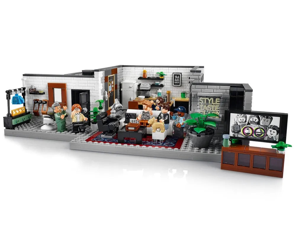 LEGO Creator 10291 - Queer Eye – The Fab 5 Loft - Authentic LEGO Set Image 8