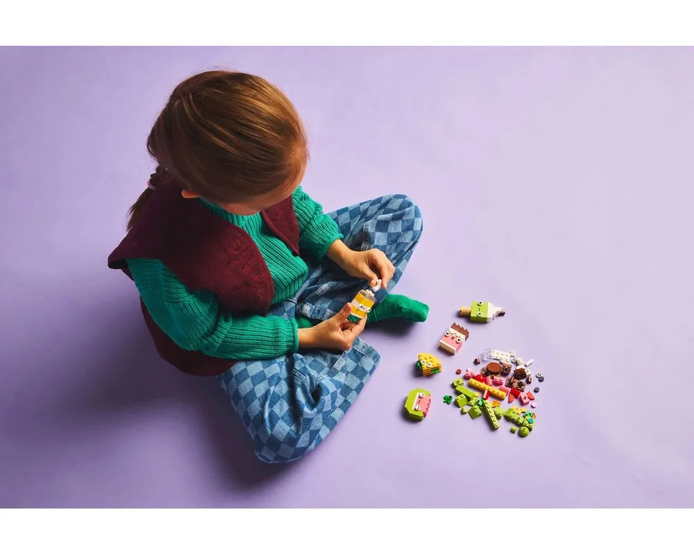 LEGO Classic 11039 - Creative Food Friends - Authentic LEGO Set Image 11