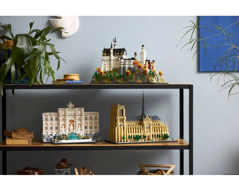 LEGO Architecture 21063 - Neuschwanstein Castle - Authentic LEGO Set Image 7