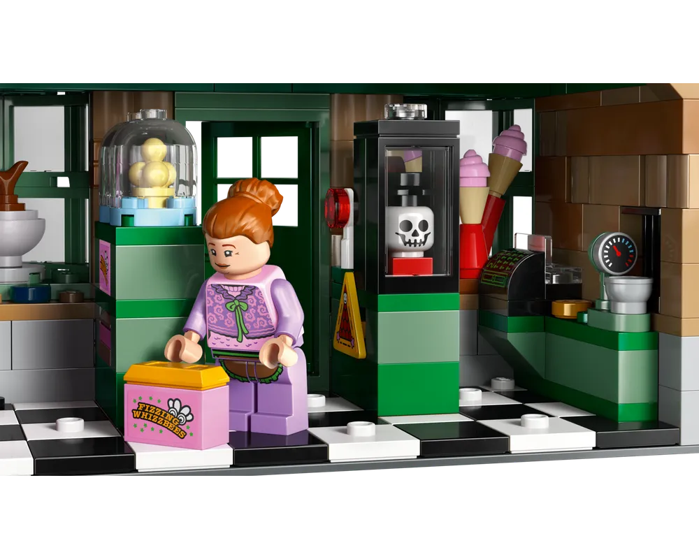 LEGO Harry Potter 76457 - Hogsmeade Village - Collectors' Edition - Authentic LEGO Set Image 8