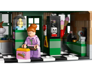 LEGO Harry Potter 76457 - Hogsmeade Village - Collectors' Edition - Authentic LEGO Set Image 8