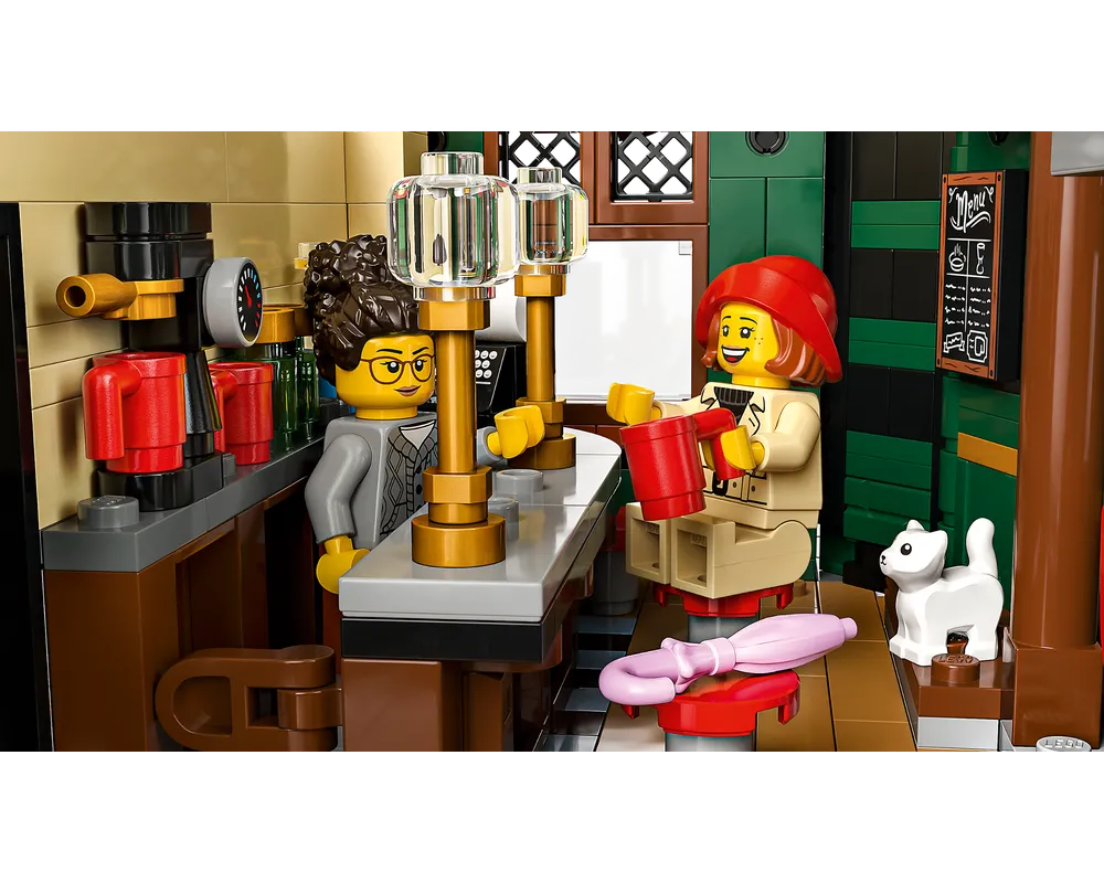 LEGO Creator 10350 - Tudor Corner - Authentic LEGO Set Image 6