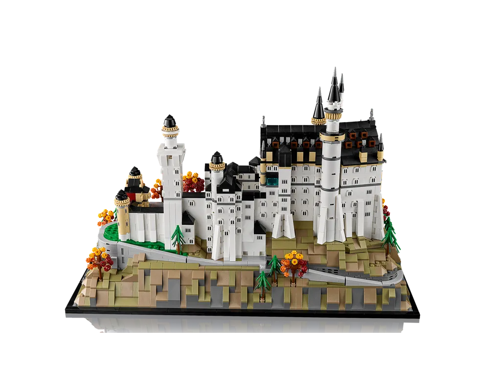 LEGO Architecture 21063 - Neuschwanstein Castle - Authentic LEGO Set Image 5
