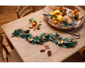LEGO Botanicals 10340 - Wreath - Authentic LEGO Set Image 9