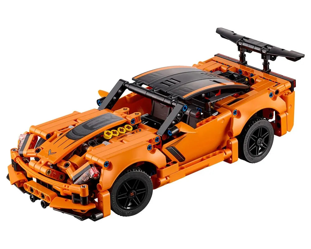 LEGO Technic 42093 - Chevrolet Corvette ZR1 - Authentic LEGO Set Image 2