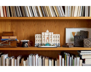 LEGO Architecture 21062 - Trevi Fountain - Authentic LEGO Set Image 10