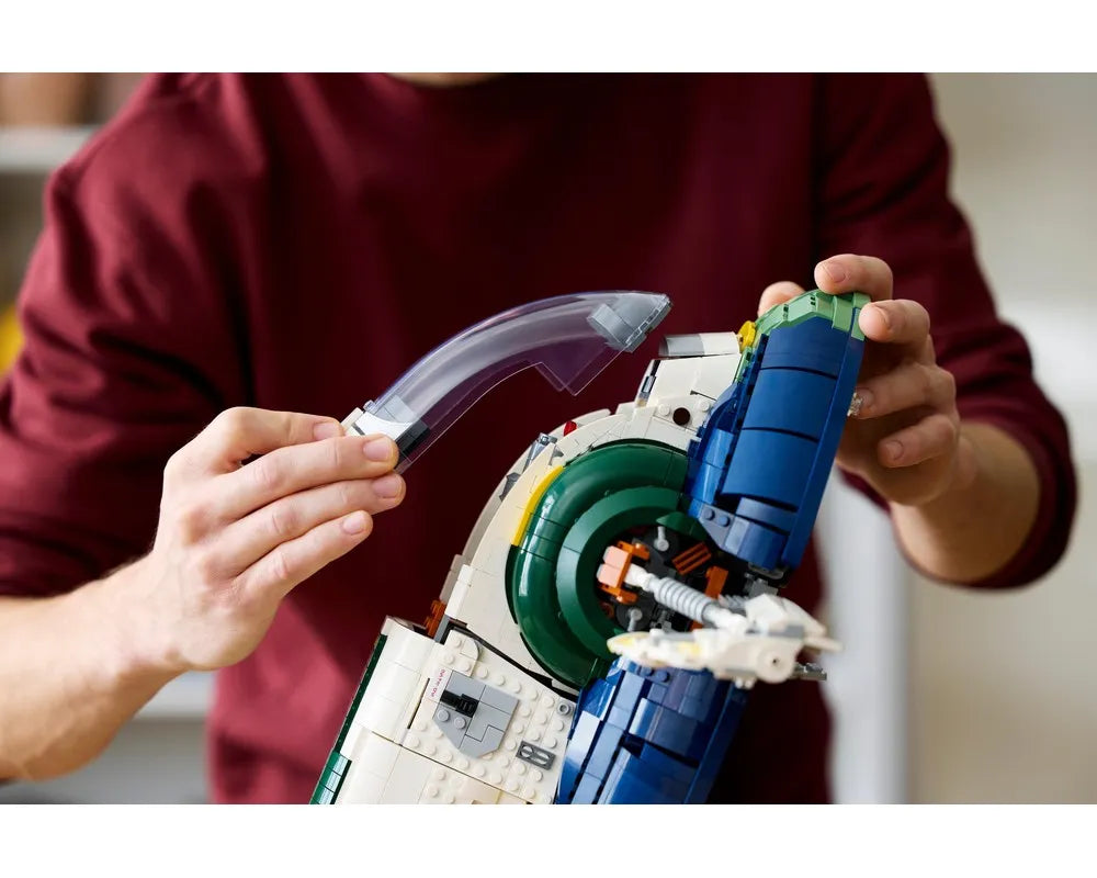 LEGO Star Wars 75409 - Jango Fett's Firespray-Class Starship - UCS - Authentic LEGO Set Image 14