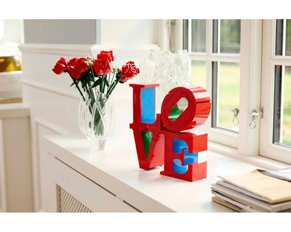LEGO Art 31214 - LOVE - Authentic LEGO Set Image 9