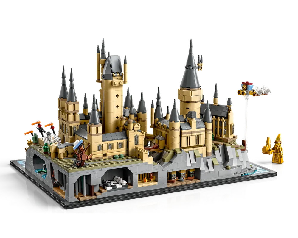 LEGO Harry Potter 76419 - Hogwarts Castle and Grounds - Authentic LEGO Set Image 4