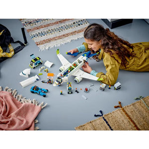 LEGO City 60367 - Passenger Airplane - Authentic LEGO Set Image 9