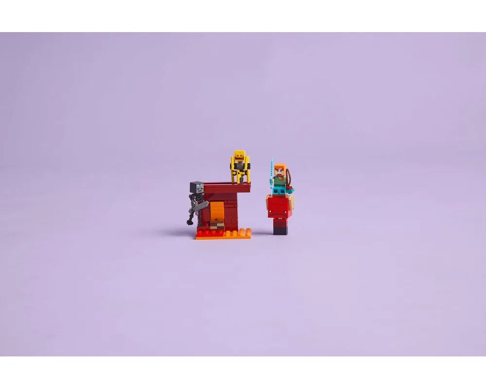 LEGO Minecraft 21266 - The Nether Lava Battle - Authentic LEGO Set Image 9