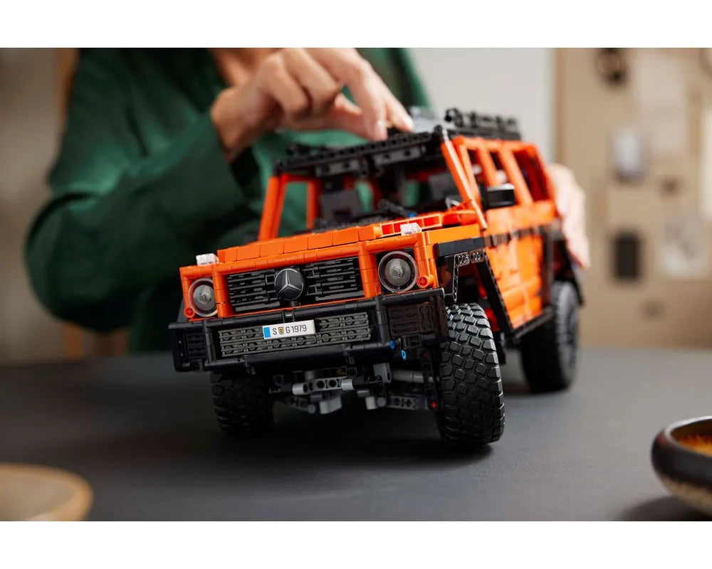 LEGO Technic 42177 - Mercedes-Benz G 500 PROFESSIONAL Line - Authentic LEGO Set Image 9
