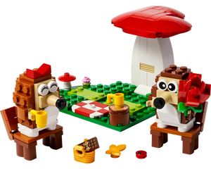 =LEGO Holiday & Event 40711 - Hedgehog Picnic Date - Authentic LEGO Set Image 5