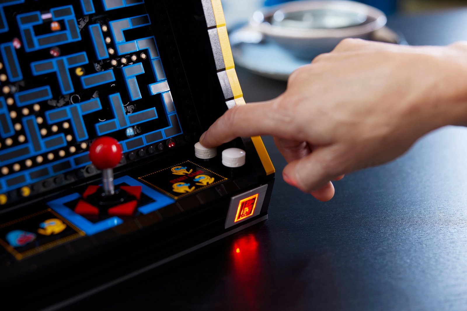 LEGO Creator 10323 - PAC-MAN Arcade - Authentic LEGO Set Image 17