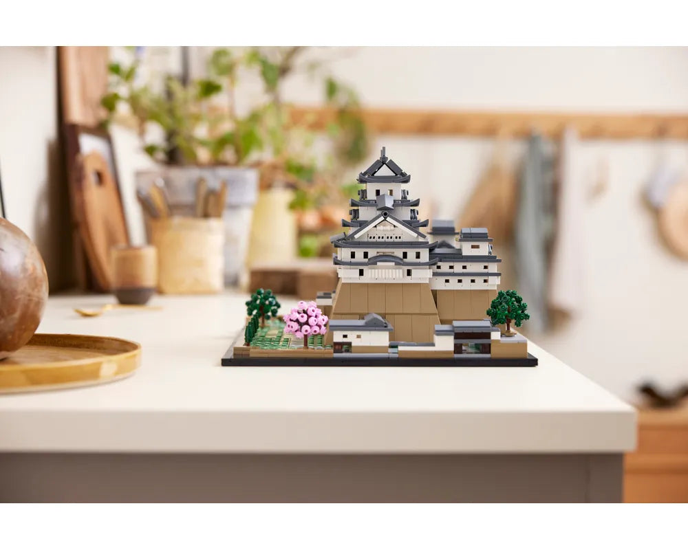 LEGO Architecture 21060 - Himeji Castle - Authentic LEGO Set Image 9