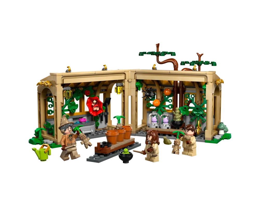 LEGO Harry Potter 76445 - Hogwarts Castle: Herbology Class - Authentic LEGO Set Image 14