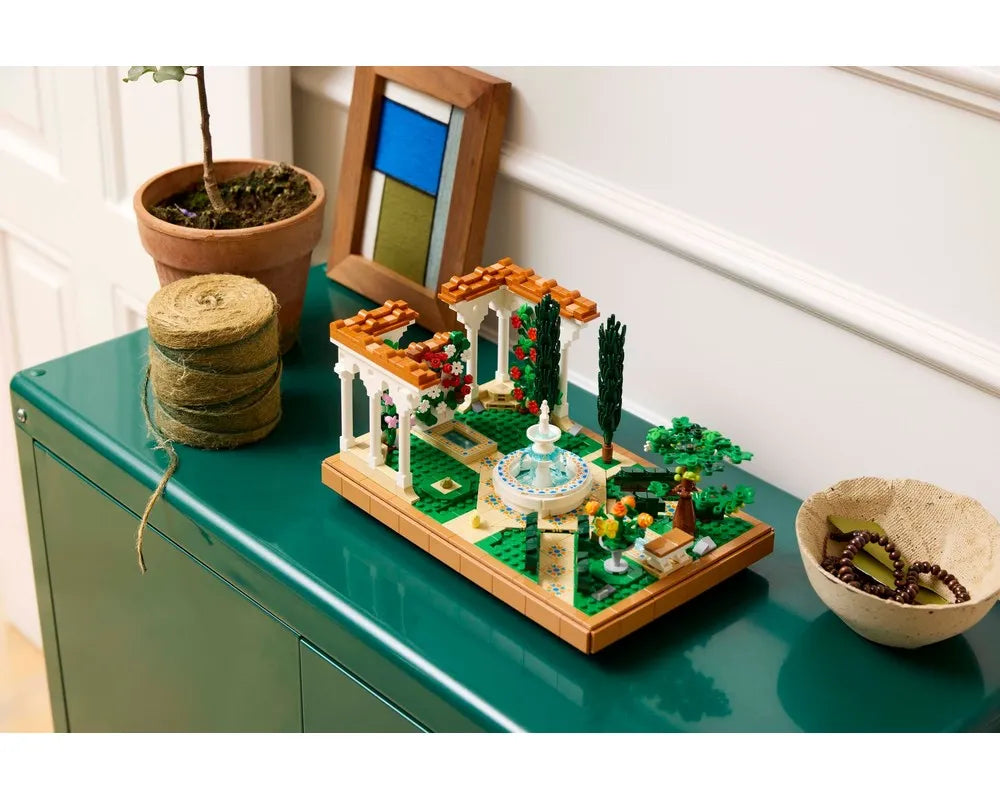 LEGO Creator 10359 - Fountain Garden - Authentic LEGO Set Image 11
