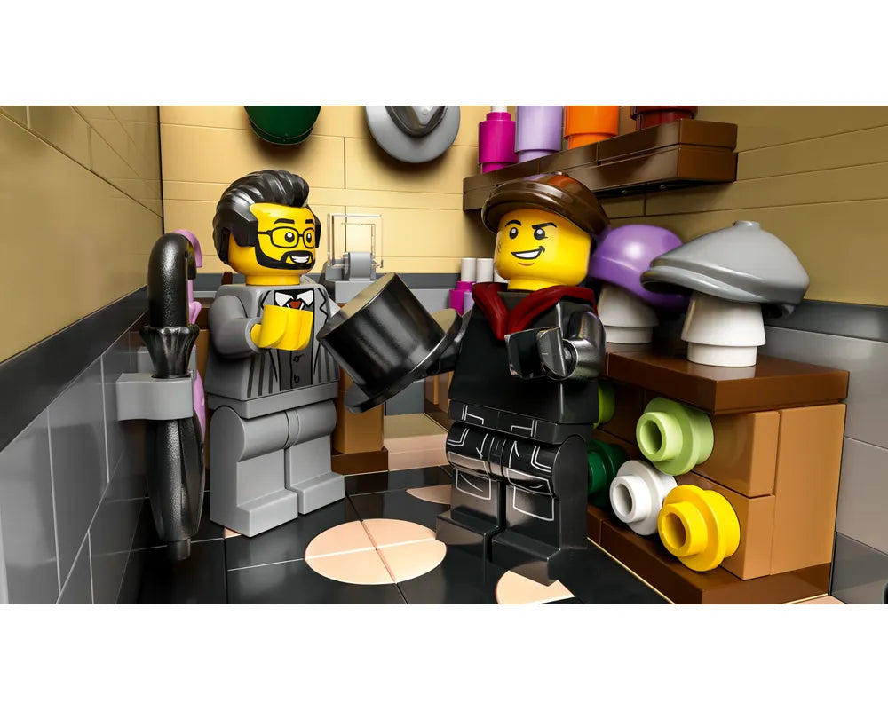 LEGO Creator 10350 - Tudor Corner - Authentic LEGO Set Image 11