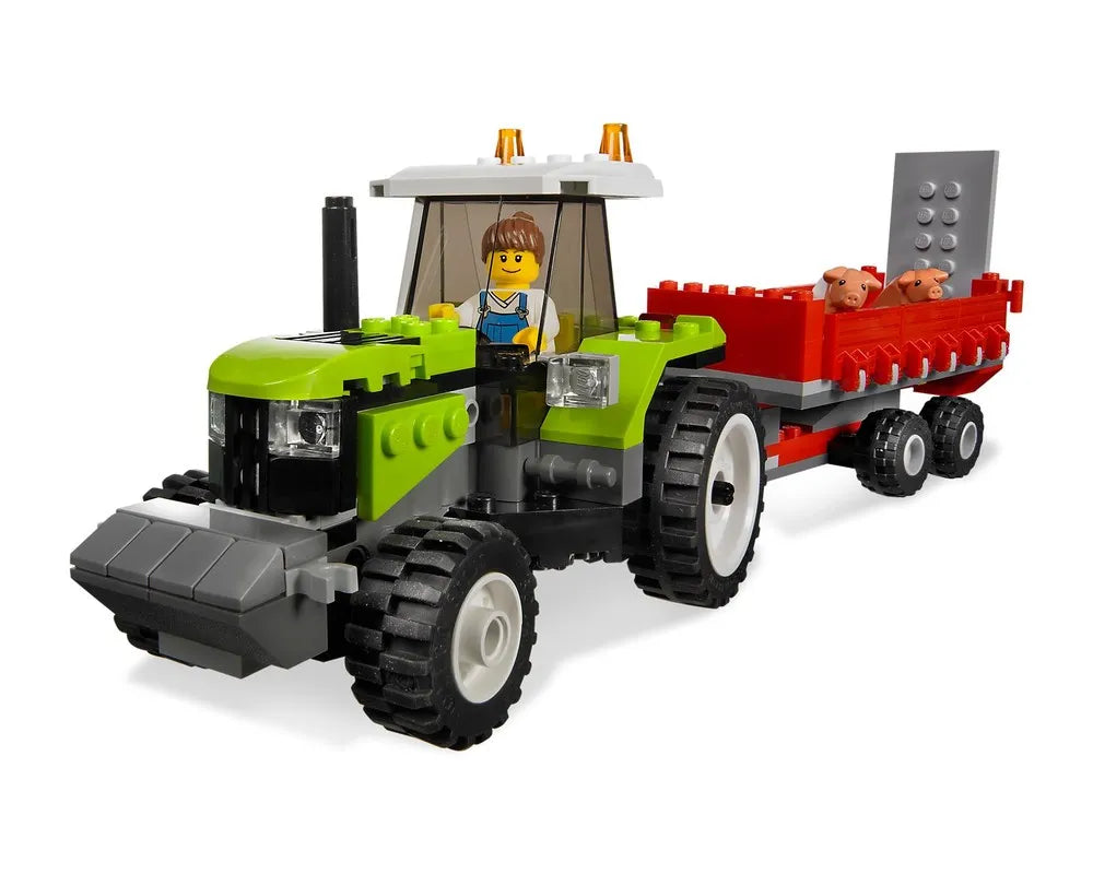 LEGO City 7684 - Pig Farm & Tractor - Authentic LEGO Set Image 3