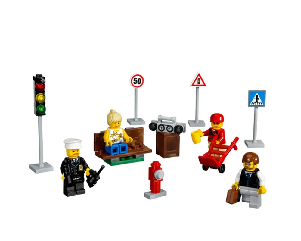 LEGO City 8401 - City Minifigure Collection - Authentic LEGO Set Image 2