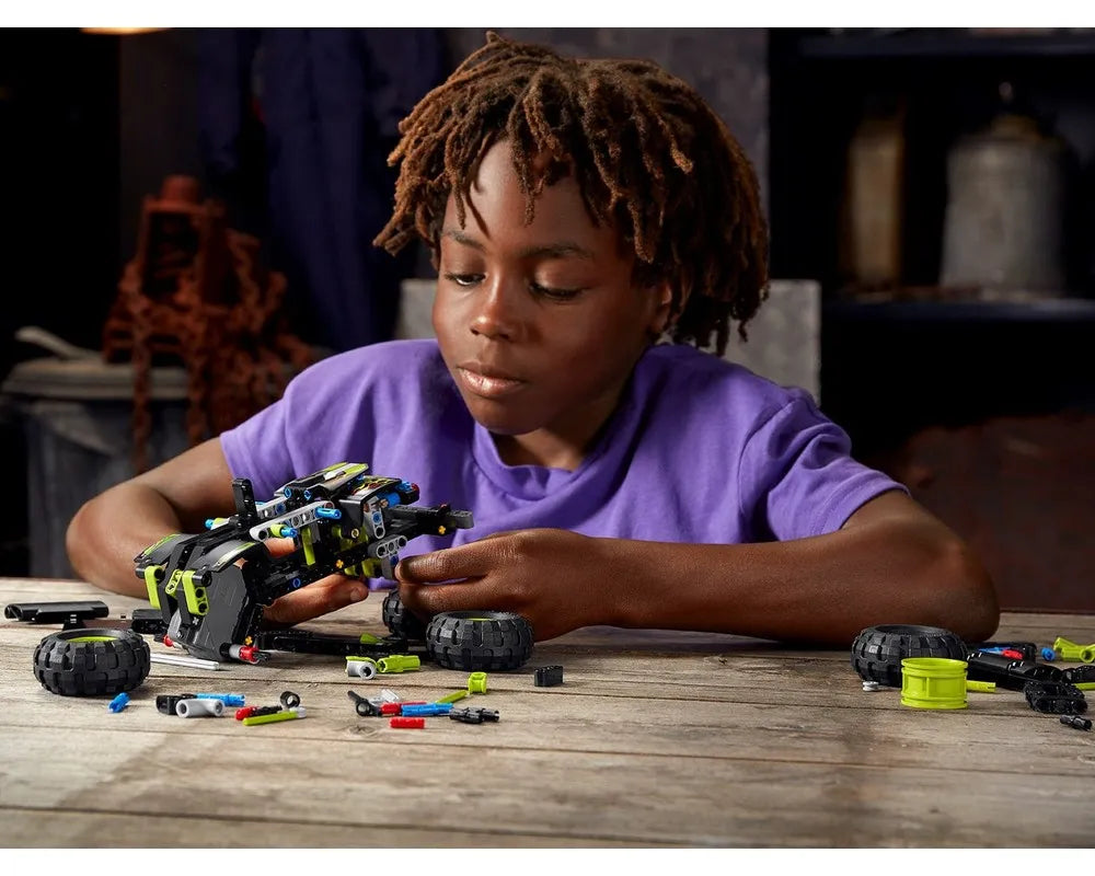 LEGO Technic 42118 - Monster Jam Grave Digger - Authentic LEGO Set Image 11