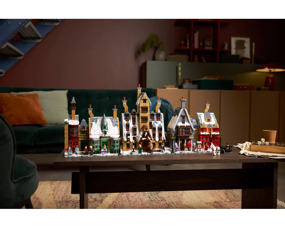 LEGO Harry Potter 76457 - Hogsmeade Village - Collectors' Edition - Authentic LEGO Set Image 15