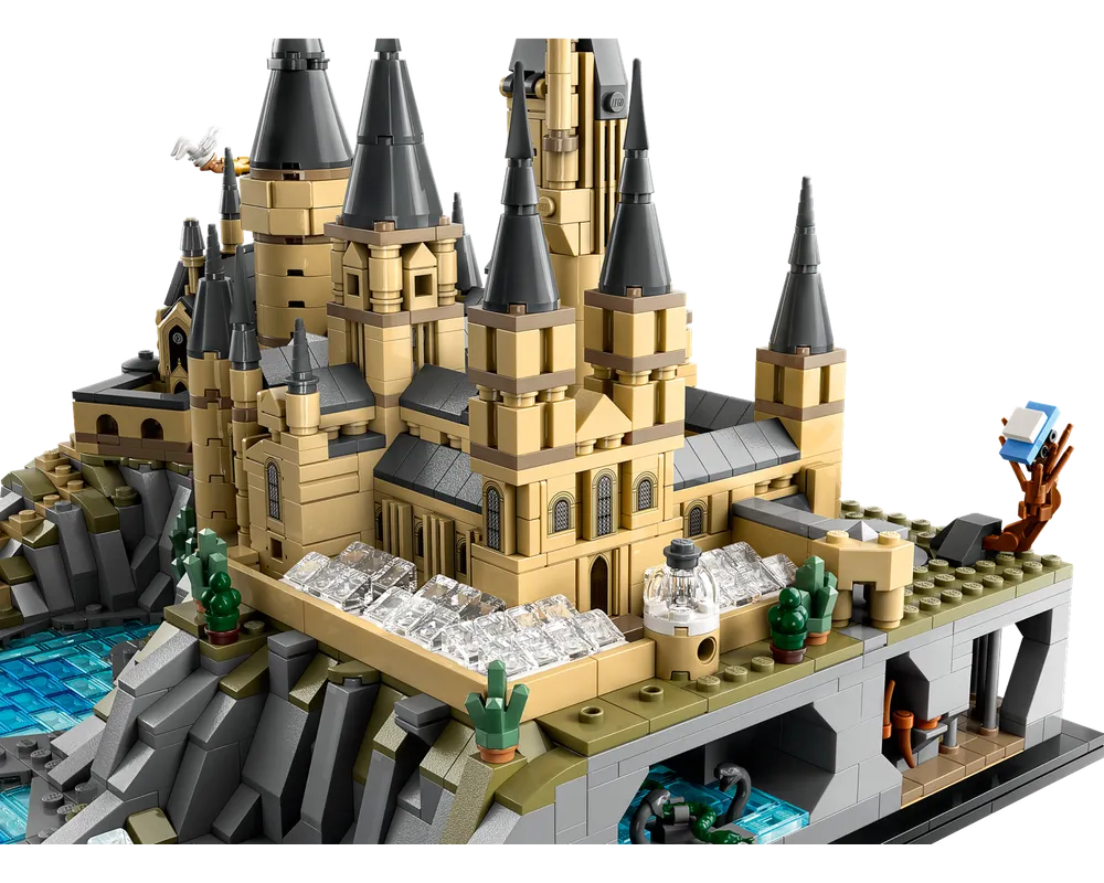 LEGO Harry Potter 76419 - Hogwarts Castle and Grounds - Authentic LEGO Set Image 5