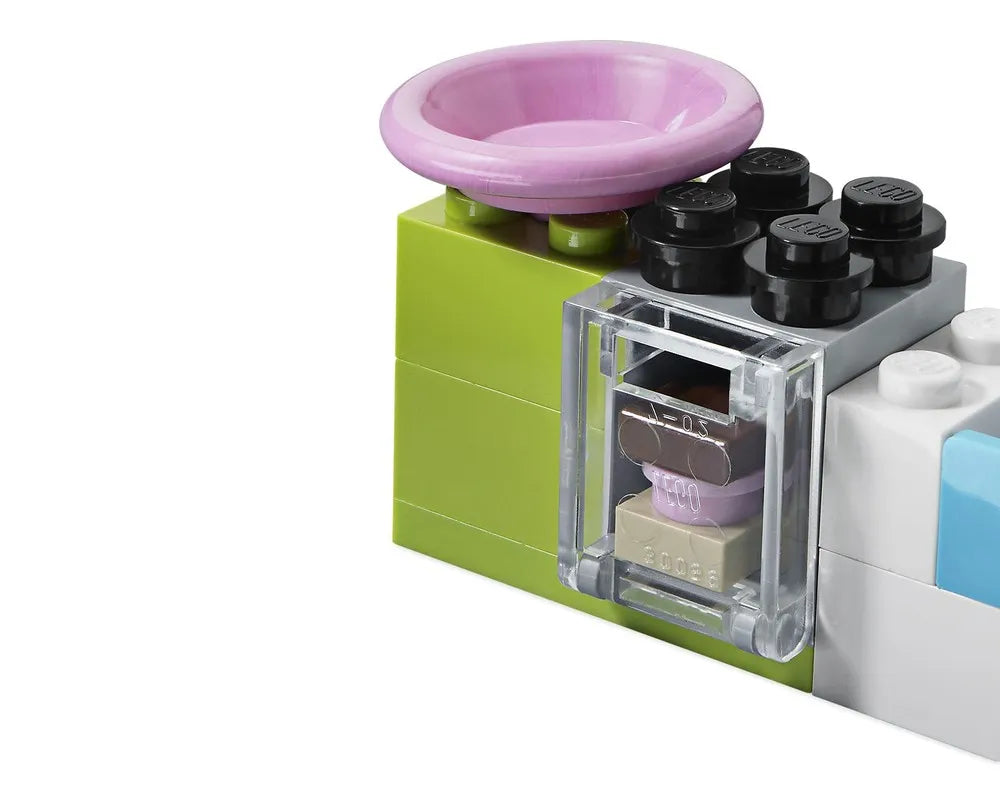 LEGO Friends 3930 - Stephanie&#39;s Outdoor Bakery - Authentic LEGO Set Image 3