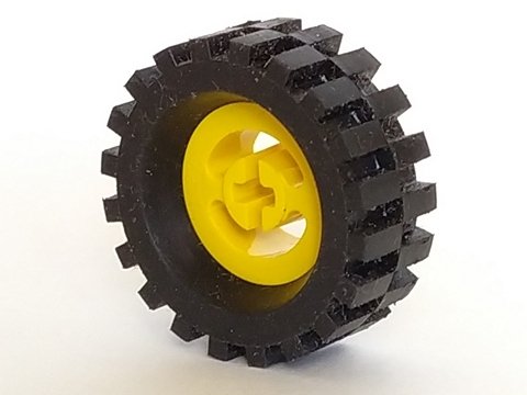 LEGO 3482c02 - Wiel met gedeeld asgat en zwarte band 30 x 10,5 Offset loopvlak (3482 / 2346)