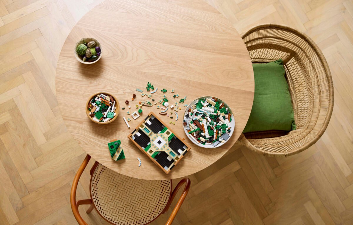 LEGO 10359-1 - Fountain Garden - Afbeelding 8