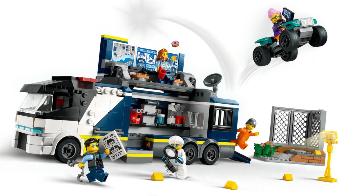 LEGO 60418-1 - Police Mobile Crime Lab Truck - Image 3