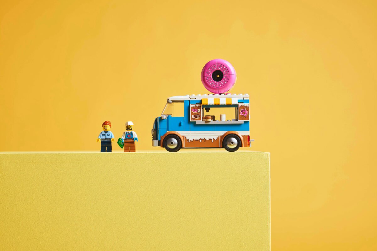 LEGO 60452-1 - Donut Truck - Image 7