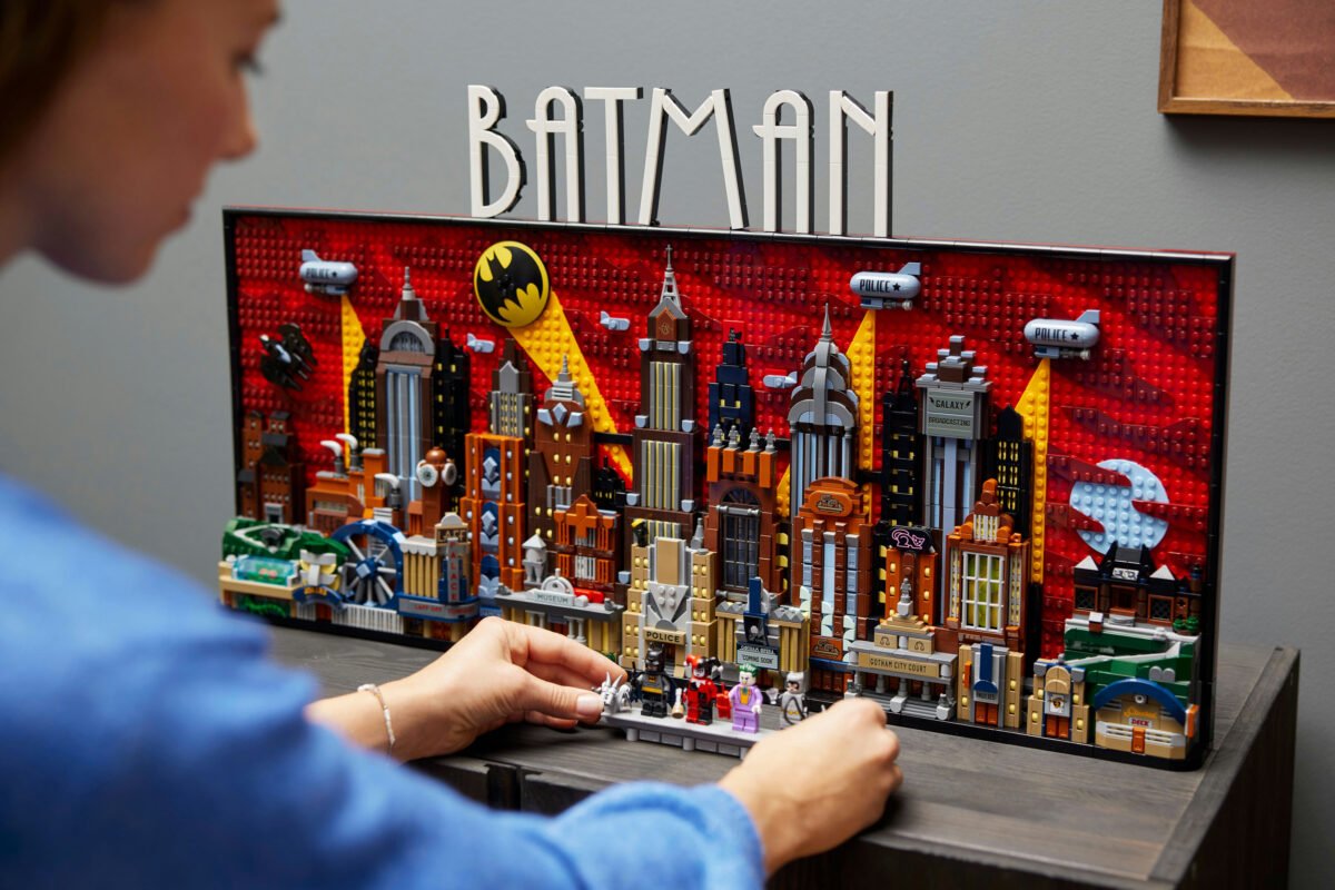 LEGO 76271-1 - Batman: The Animated Series Gotham City - Image 20