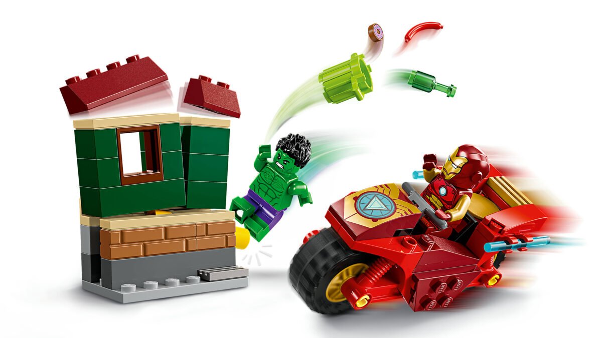 LEGO 76287-1 - Iron Man with Bike and The Hulk - Image 3
