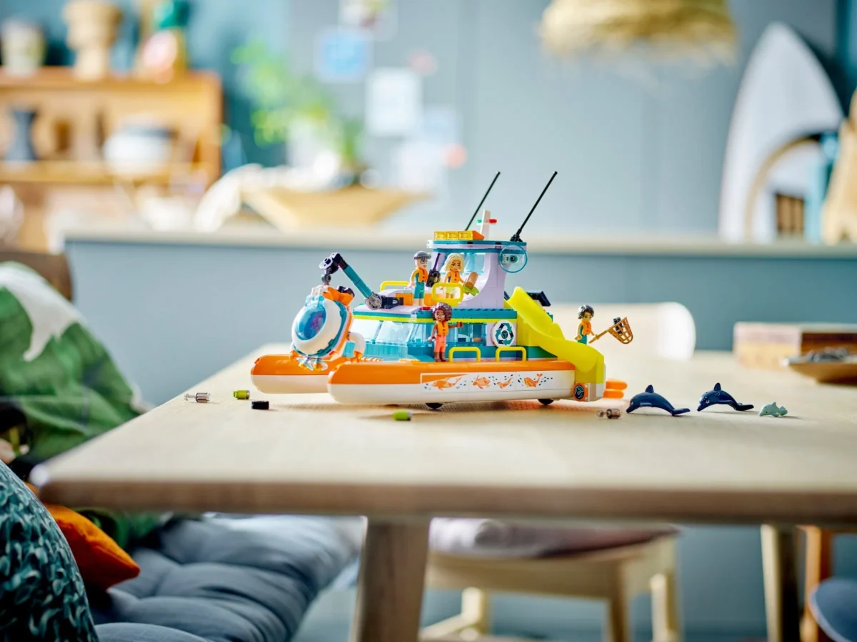 LEGO 41734-1 - Sea Rescue Boat - Image 11